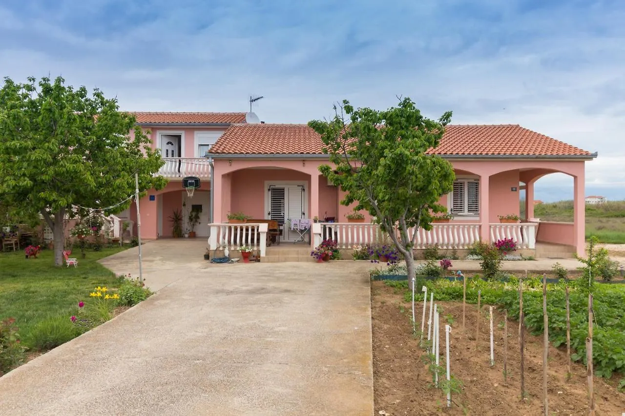 Apartment Nikol With Big Private Garden And Terrace 350 Meters From The Sea - By Ta Leut Agency Privlaka  0*, Privlaka (Zadar) Croatia